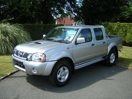 Nissan Navara. Double Cab Pick-Up 4WD Turbo, 4 Doors, Manual 5 speed, 2004, 